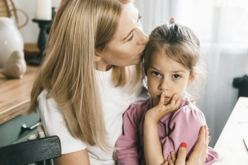„To była tylko niegroźna zamiana!” Moja siostra zaśmiała się, pokazując mi filmik, na którym wymienia inhalator na astmę mojej córki na pusty: „Naucz ją, żeby przestała przyciągać całą uwagę!”