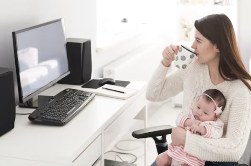 Młoda mama przyniosła swoje dziecko do sądu rozwodowego z jednym ukrytym folderem